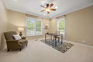 1N165 Mission Ct, Winfield, IL 60190 - Photo 4