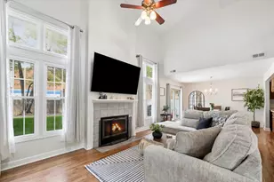 118 S Atherton Ct, Bloomingdale, IL 60108 - Photo 4