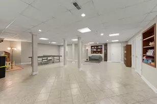 318 Erie Cir, Bloomingdale, IL 60108 - Photo 34