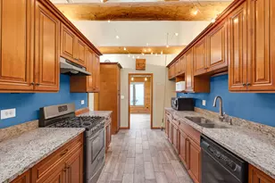 535 Kingston Blvd, McHenry, IL 60050 - Photo 8