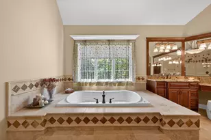 39W835 Goldenrod Dr, Saint Charles, IL 60175 - Photo 54