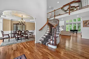 39W835 Goldenrod Dr, Saint Charles, IL 60175 - Photo 6