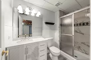 2S370 Canterbury Ct, Glen Ellyn, IL 60137 - Photo 32