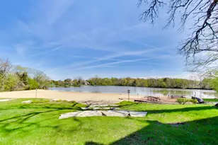 105 Lakeview Dr, Bloomingdale, IL 60108 - Photo 36