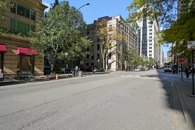 30 E Huron Street #3506, Chicago, IL 60611 - Photo 28