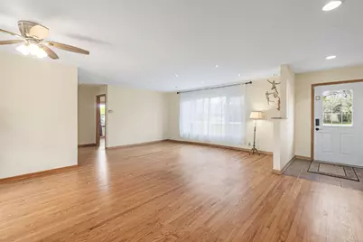 3691 Walters Avenue, Northbrook, IL 60062 - Photo 6