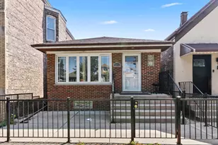 1835 W 34th St, Chicago, IL 60608 - Photo 2