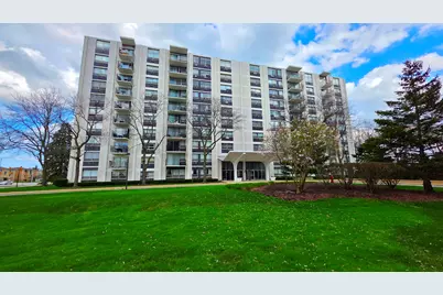 9001 Golf Road #1B, Des Plaines, IL 60016 - Photo 1