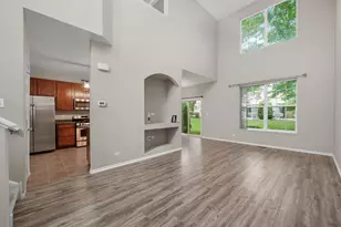 485 S Jade Ln, Round Lake, IL 60073 - Photo 6