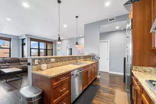 3140 N Sheffield Ave, Chicago, IL 60657 - Photo 8