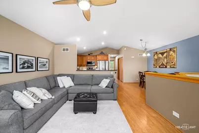 176 Presidential Boulevard, Oswego, IL 60543 - Photo 4