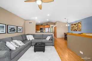 176 Presidential Blvd, Oswego, IL 60543 - Photo 4