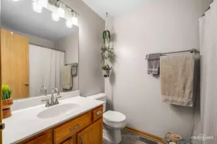 176 Presidential Blvd, Oswego, IL 60543 - Photo 14