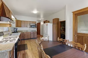 1843 Clinton Ave, Berwyn, IL 60402 - Photo 8