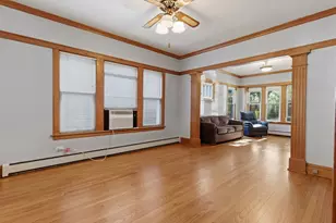 1843 Clinton Ave, Berwyn, IL 60402 - Photo 2