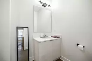 35 S Hoyne Ave, Chicago, IL 60612 - Photo 12