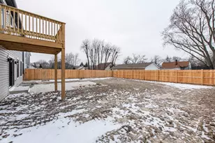 2920 22nd Pl, North Chicago, IL 60064 - Photo 38