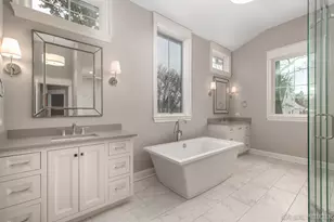 664 N Webster St, Naperville, IL 60563 - Photo 14