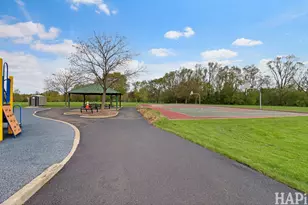 182 Montclair Rd, Vernon Hills, IL 60061 - Photo 32
