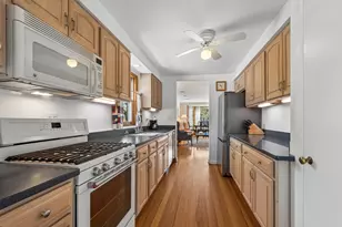 6250 N Lowell Ave, Chicago, IL 60646 - Photo 10