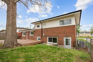 90 Peyton Dr, Chicago Heights, IL 60411 - Photo 4
