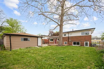 90 Peyton Drive, Chicago Heights, IL 60411 - Photo 6