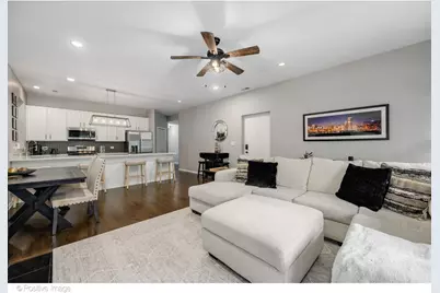 1751 W Division Street #2E, Chicago, IL 60622 - Photo 8
