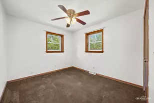 6N542 Wyoming Ave, Saint Charles, IL 60174 - Photo 8
