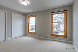 5195 Castaway Ln, Hoffman Estates, IL 60010 - Photo 18