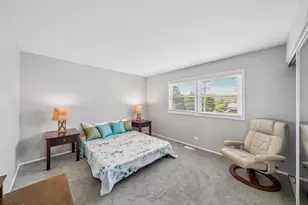 76 Briar St, Glen Ellyn, IL 60137 - Photo 10