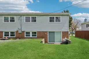 76 Briar St, Glen Ellyn, IL 60137 - Photo 16