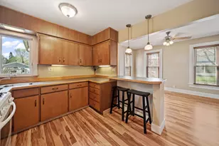 350-352 Harrison St, West Chicago, IL 60185 - Photo 18