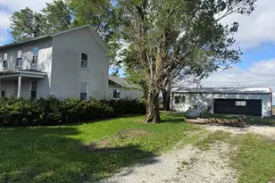 1329 N 1000 East Rd, Onarga, IL 60955 - Photo 2