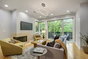 2251 W Wabansia Ave, Chicago, IL 60647 - Photo 2