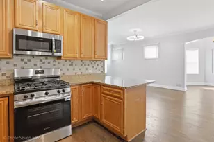 11326 S Parnell Ave, Chicago, IL 60628 - Photo 10