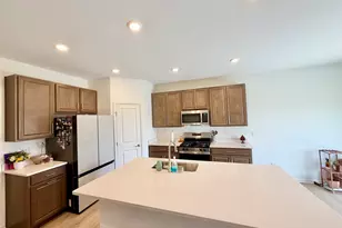 331 Red Oak Cir, Volo, IL 60020 - Photo 12