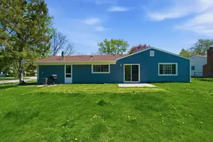 20 Emerson Dr, Schaumburg, IL 60194 - Photo 24