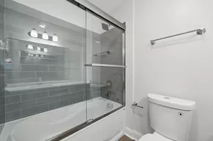 20 Emerson Dr, Schaumburg, IL 60194 - Photo 16