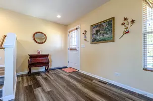4004 Cypress Dr, Zion, IL 60099 - Photo 4