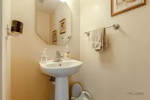 4004 Cypress Dr, Zion, IL 60099 - Photo 20