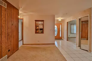 7N240 West End Rd, Roselle, IL 60172 - Photo 18
