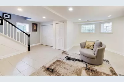 1614 W Thome Avenue, Chicago, IL 60660 - Photo 12