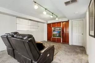 230 Hickory St, Park Forest, IL 60466 - Photo 14