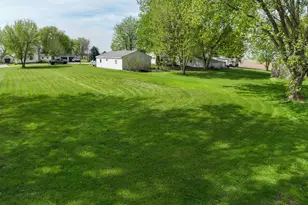 150 E 2nd St, Kingston, IL 60145 - Photo 26