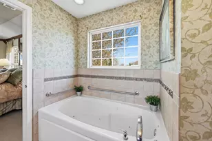 243 Garden Dr, Elgin, IL 60124 - Photo 28