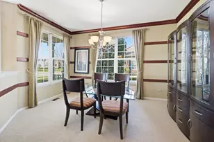 243 Garden Dr, Elgin, IL 60124 - Photo 6