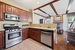 243 Garden Dr, Elgin, IL 60124 - Photo 14