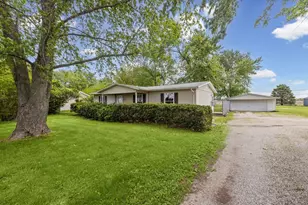 5816 N Route 48 Hwy, Decatur, IL 62526 - Photo 2