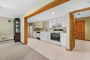 6414 Vermont Trail, Crystal Lake, IL 60012 - Photo 32