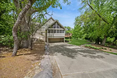 6414 Vermont Trail, Crystal Lake, IL 60012 - Photo 4